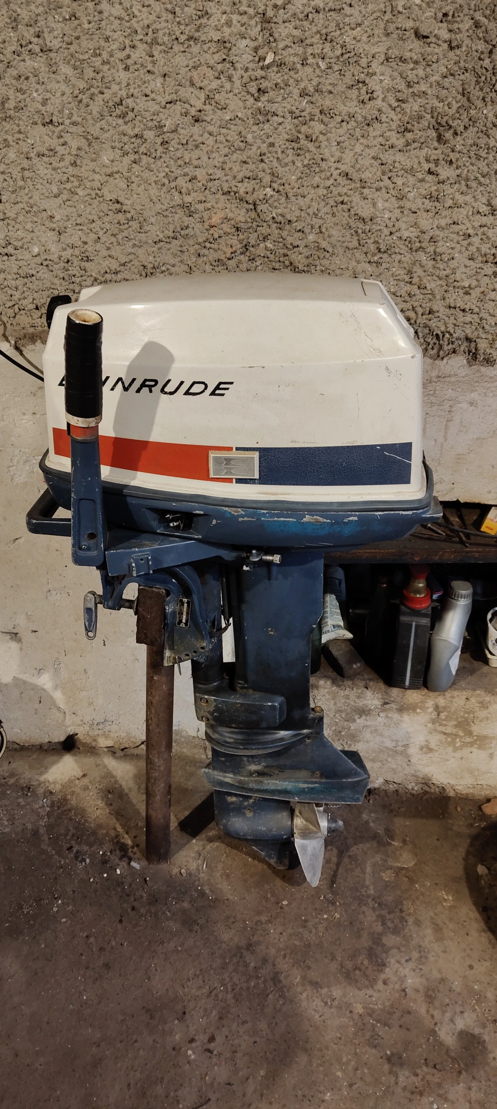 ����������� �������� Evinrude | Mobile.bg � ����������� 2