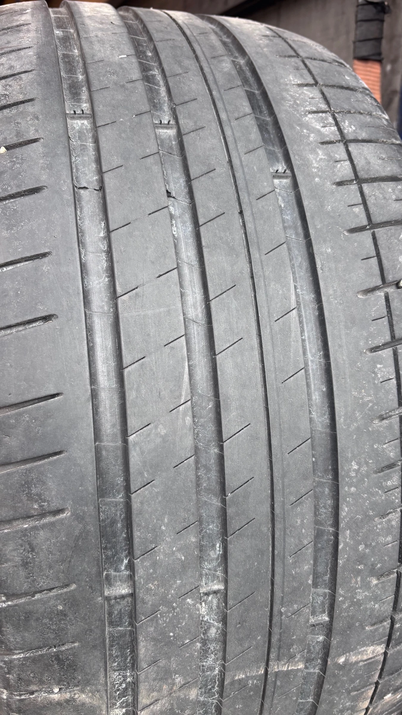 ���� 245/40R19 | Mobile.bg � ����������� 15