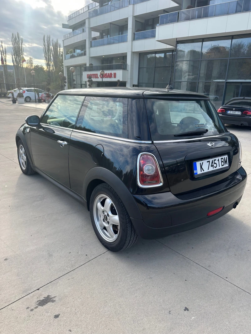 Mini One, снимка 4 - Автомобили и джипове - 47900464