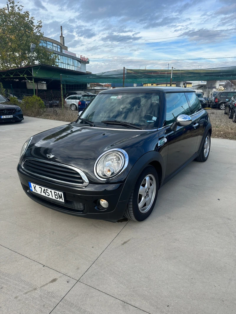 Mini One, снимка 2 - Автомобили и джипове - 47900464