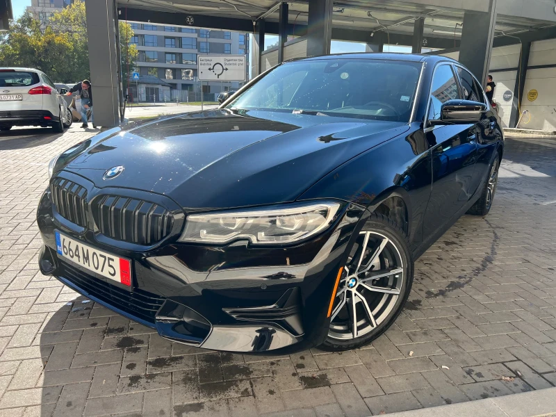 BMW 330 i xDrive / Sport Line / LED, снимка 1 - Автомобили и джипове - 47745247