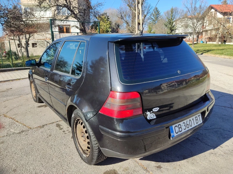 VW Golf 1.8T, снимка 3 - Автомобили и джипове - 48113191