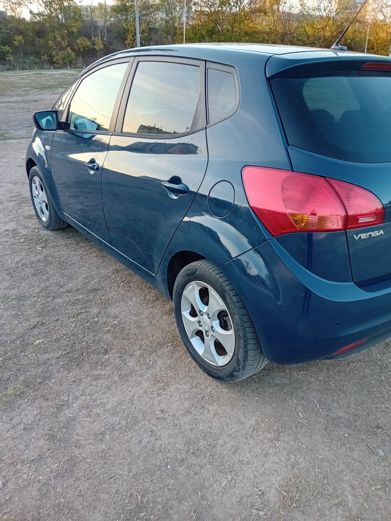 Kia Venga 1, 4I ГАЗ/БЕНЗИН, снимка 7 - Автомобили и джипове - 48223876