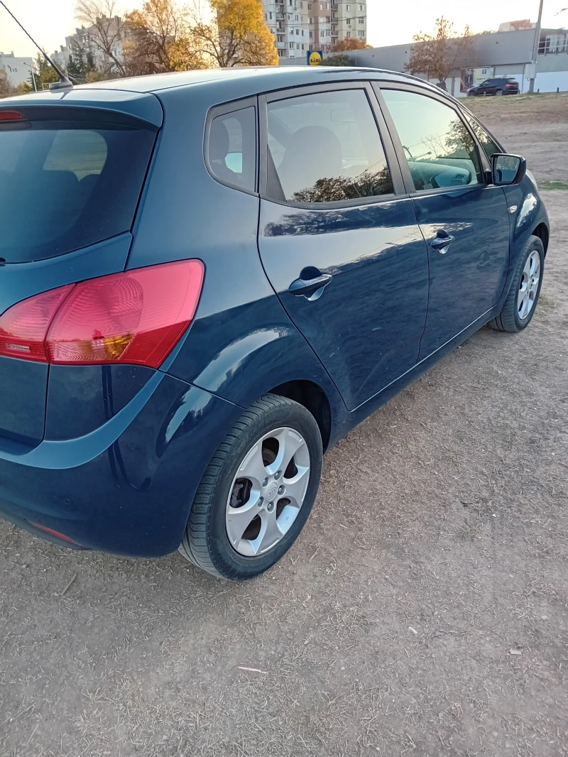 Kia Venga 1, 4I ГАЗ/БЕНЗИН, снимка 6 - Автомобили и джипове - 48223876