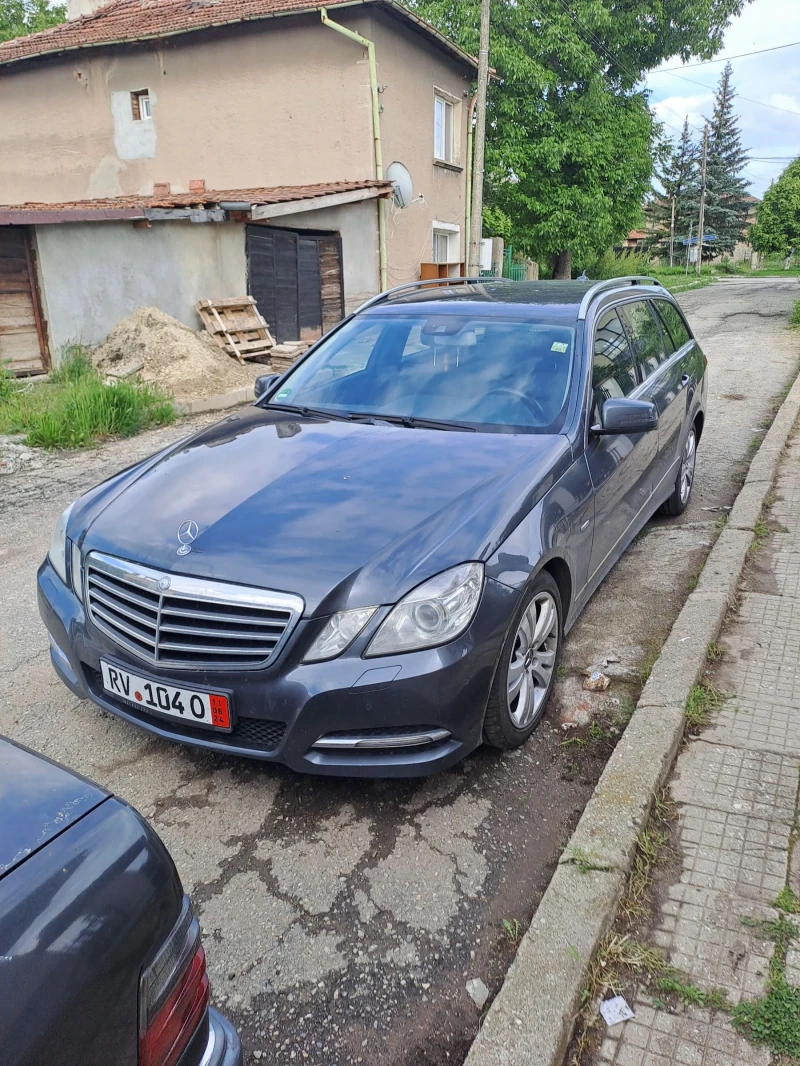 Mercedes-Benz E 220 220сди, снимка 3 - Автомобили и джипове - 48981487