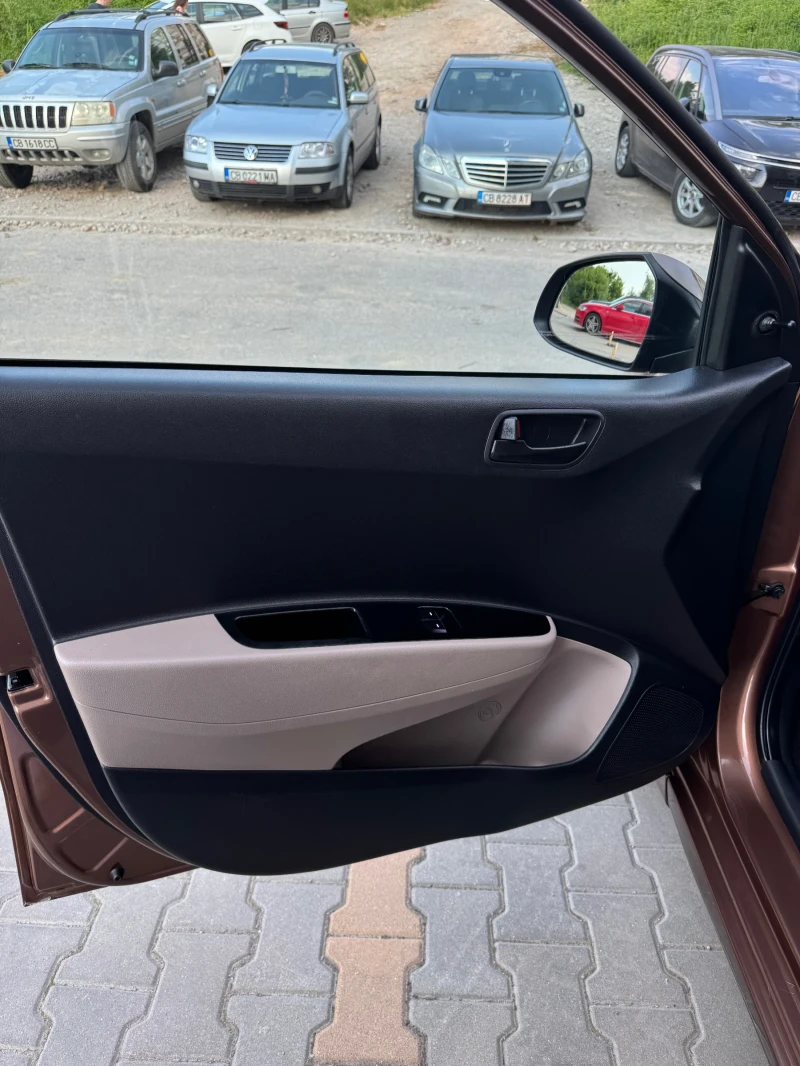 Hyundai I10, снимка 10 - Автомобили и джипове - 52311665