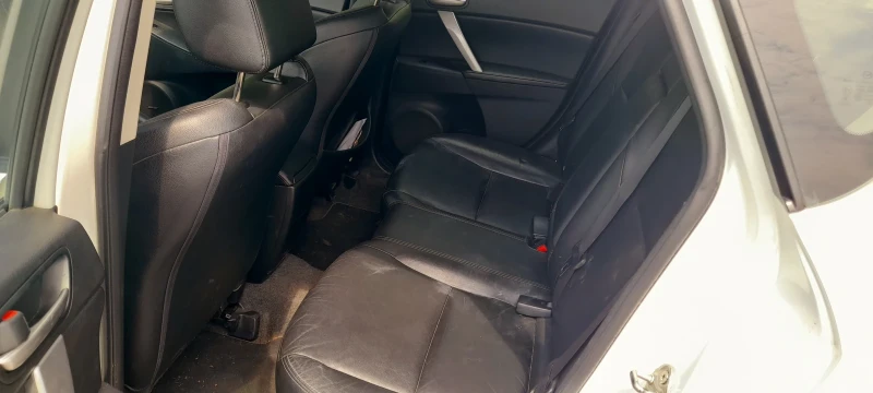 Mazda 3 2.2 Diesel, снимка 9 - Автомобили и джипове - 51574082