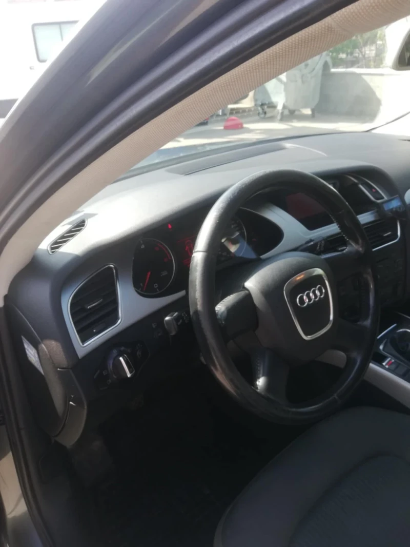 Audi A4, снимка 6 - Автомобили и джипове - 52281105