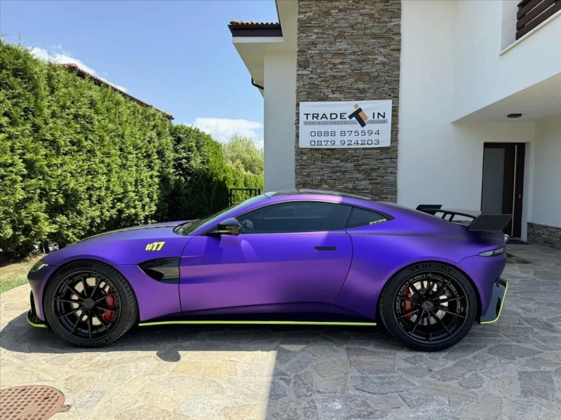 Aston Martin V8 Vantage F1 Edition, снимка 7 - Автомобили и джипове - 51876086