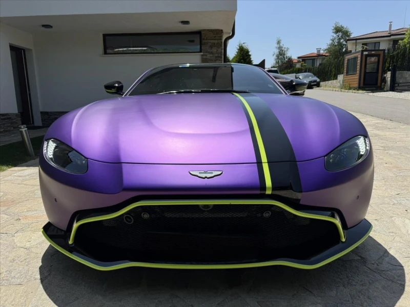 Aston Martin V8 Vantage F1 Edition, снимка 2 - Автомобили и джипове - 51876086