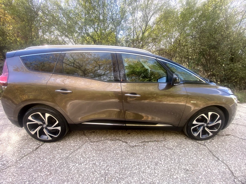 Renault Scenic dCi Energy Bose FULL MAXX, снимка 5 - Автомобили и джипове - 52247383