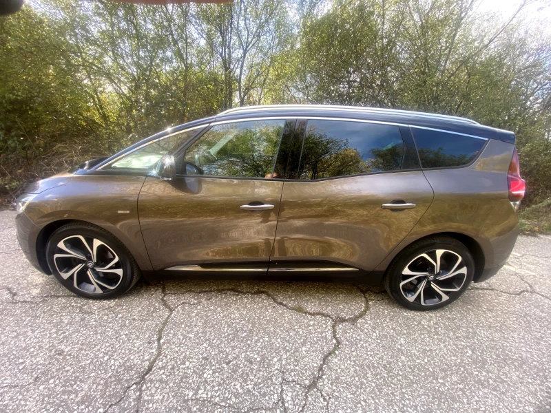 Renault Scenic dCi Energy Bose FULL MAXX, снимка 2 - Автомобили и джипове - 52247383