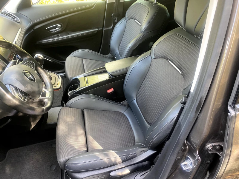 Renault Scenic dCi Energy Bose FULL MAXX, снимка 9 - Автомобили и джипове - 52247383