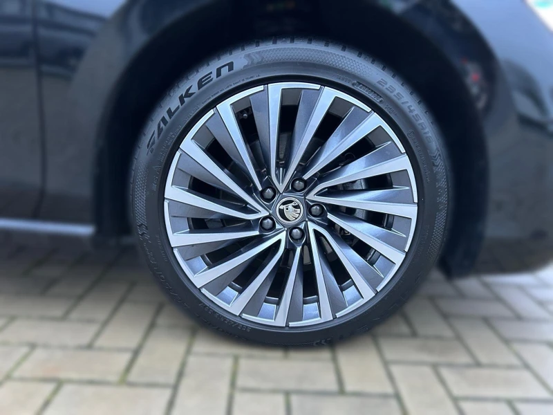 Skoda Superb 2.0 TDI L&K COMBI DSG CANTON MATRIX, снимка 6 - Автомобили и джипове - 52683534