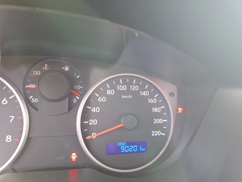 Hyundai I20 1.25 I GAS * Clima * , снимка 7 - Автомобили и джипове - 53282971