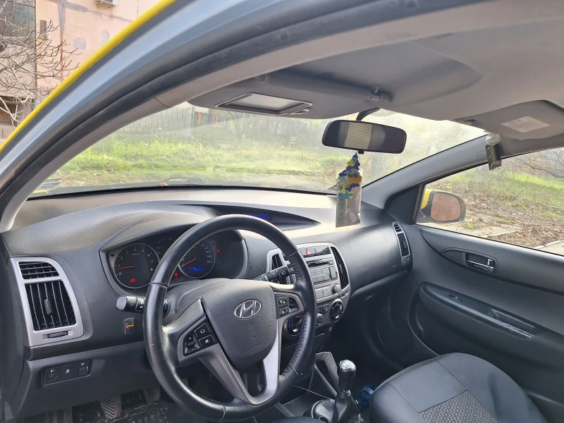 Hyundai I20 1.25 I GAS * Clima * , снимка 5 - Автомобили и джипове - 53282971