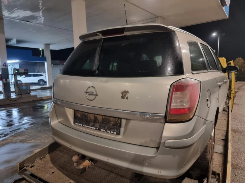 Opel Astra 1.9 CDTI /Теглич /6 скорости/Cosmo, снимка 4 - Автомобили и джипове - 53460186