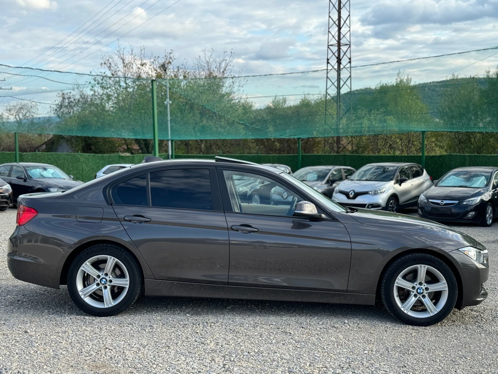 BMW 320 2.0i - изображение 2