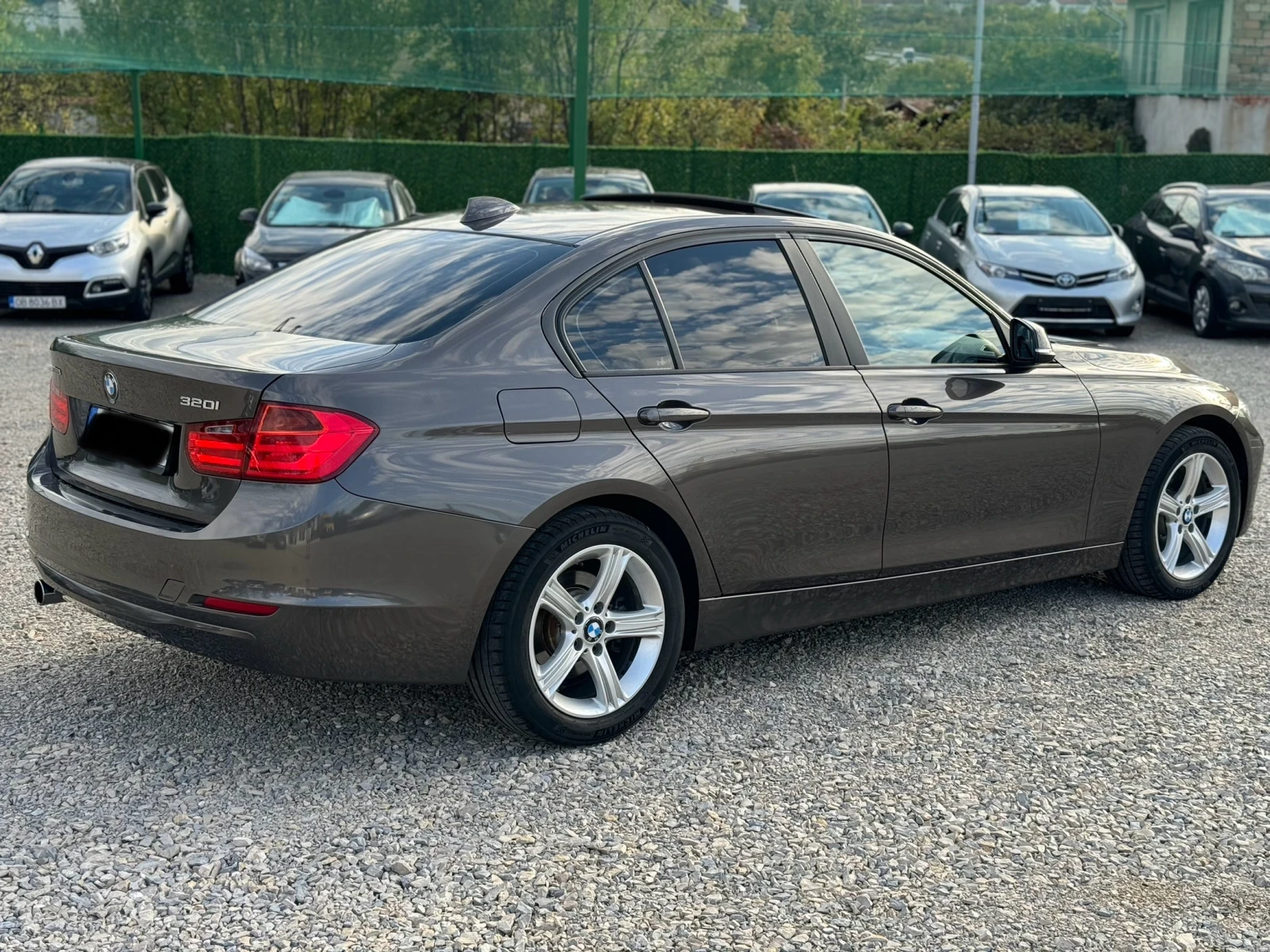 BMW 320 2.0i - изображение 3