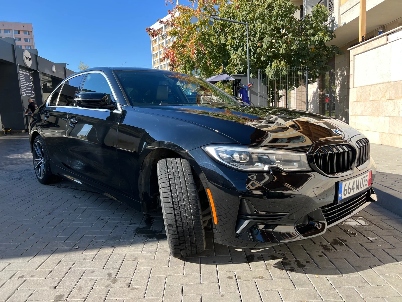 BMW 330 i xDrive / Sport Line / LED - изображение 3