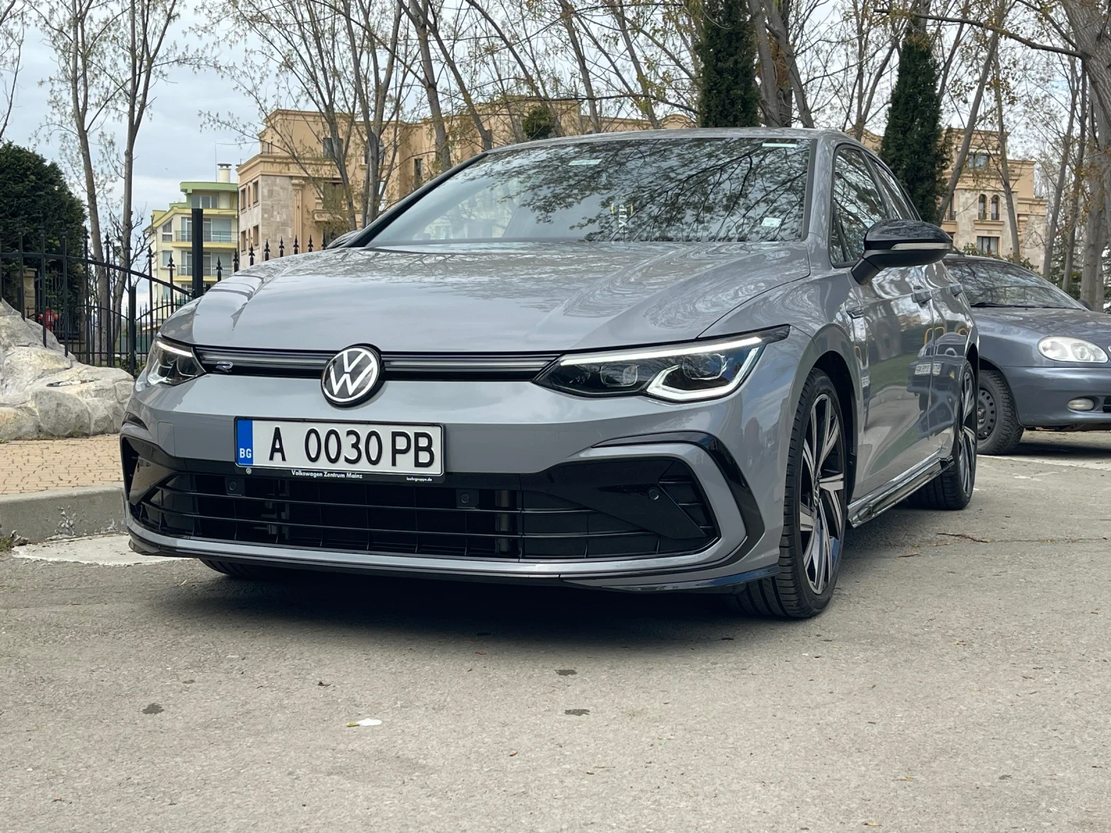 VW Golf R-Line Гаранционен - изображение 4