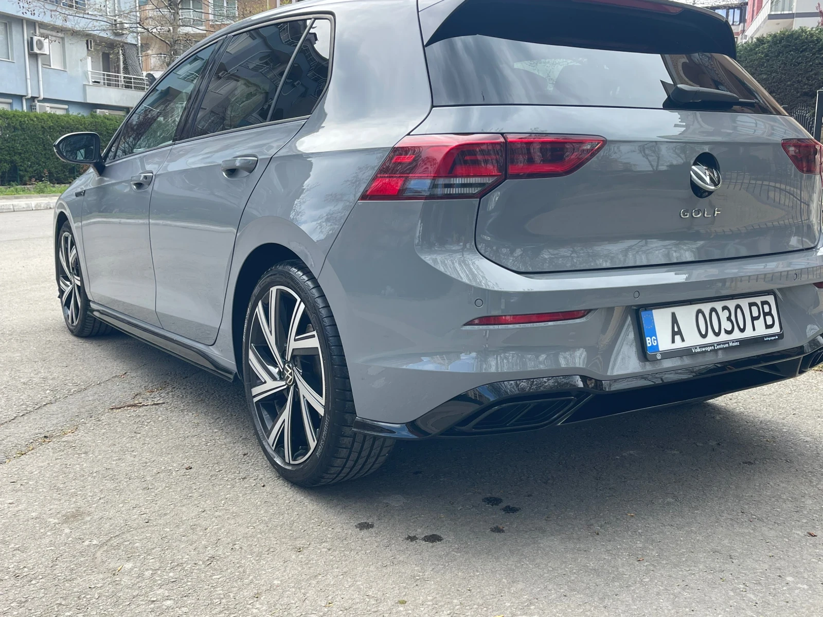 VW Golf R-Line Гаранционен - изображение 6
