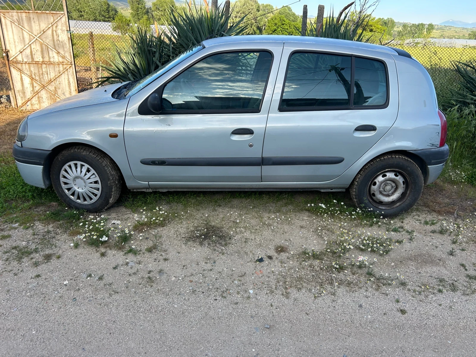 Renault Clio 1.9 DIZEL  - изображение 3