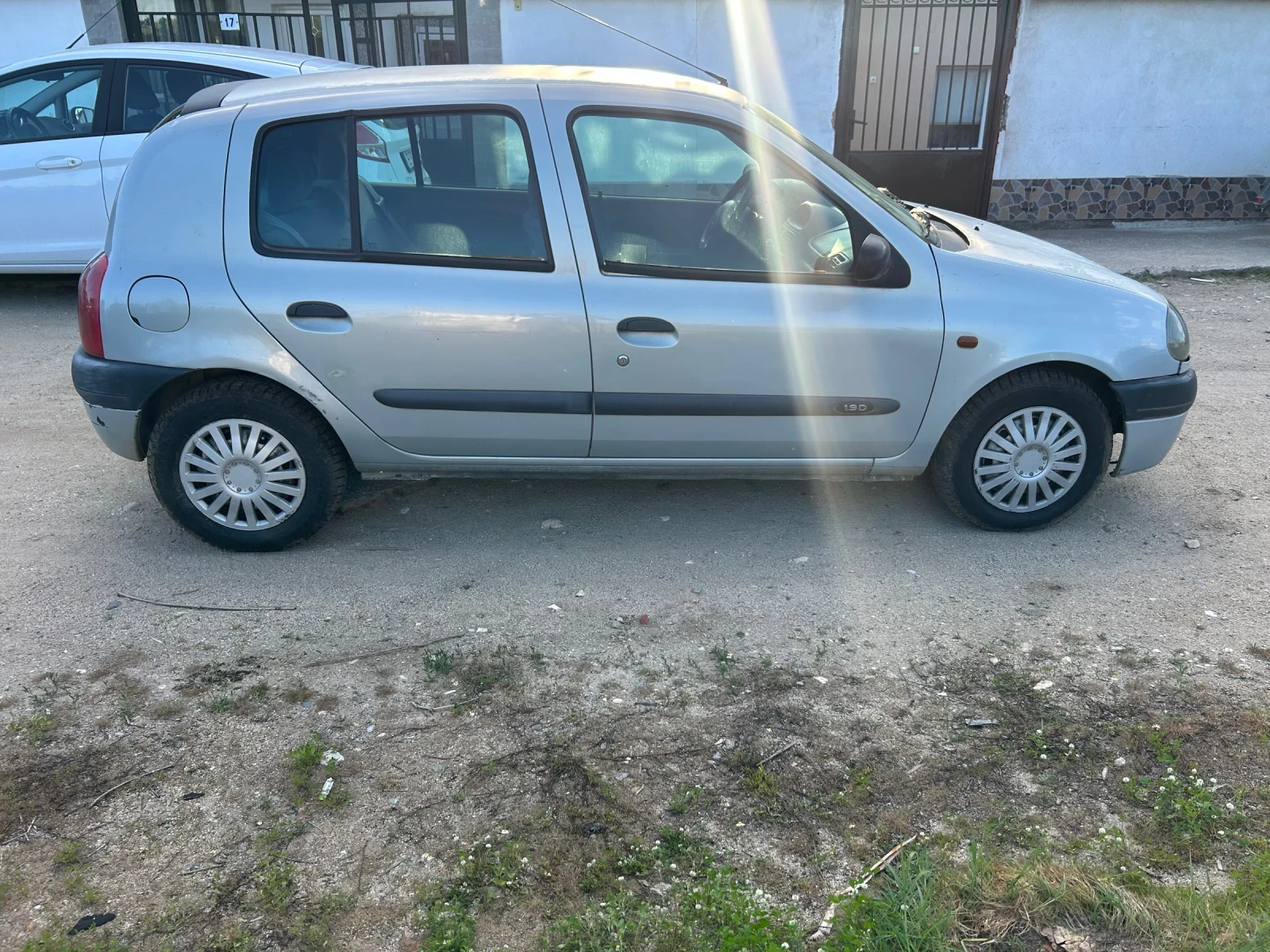 Renault Clio 1.9 DIZEL  - изображение 4