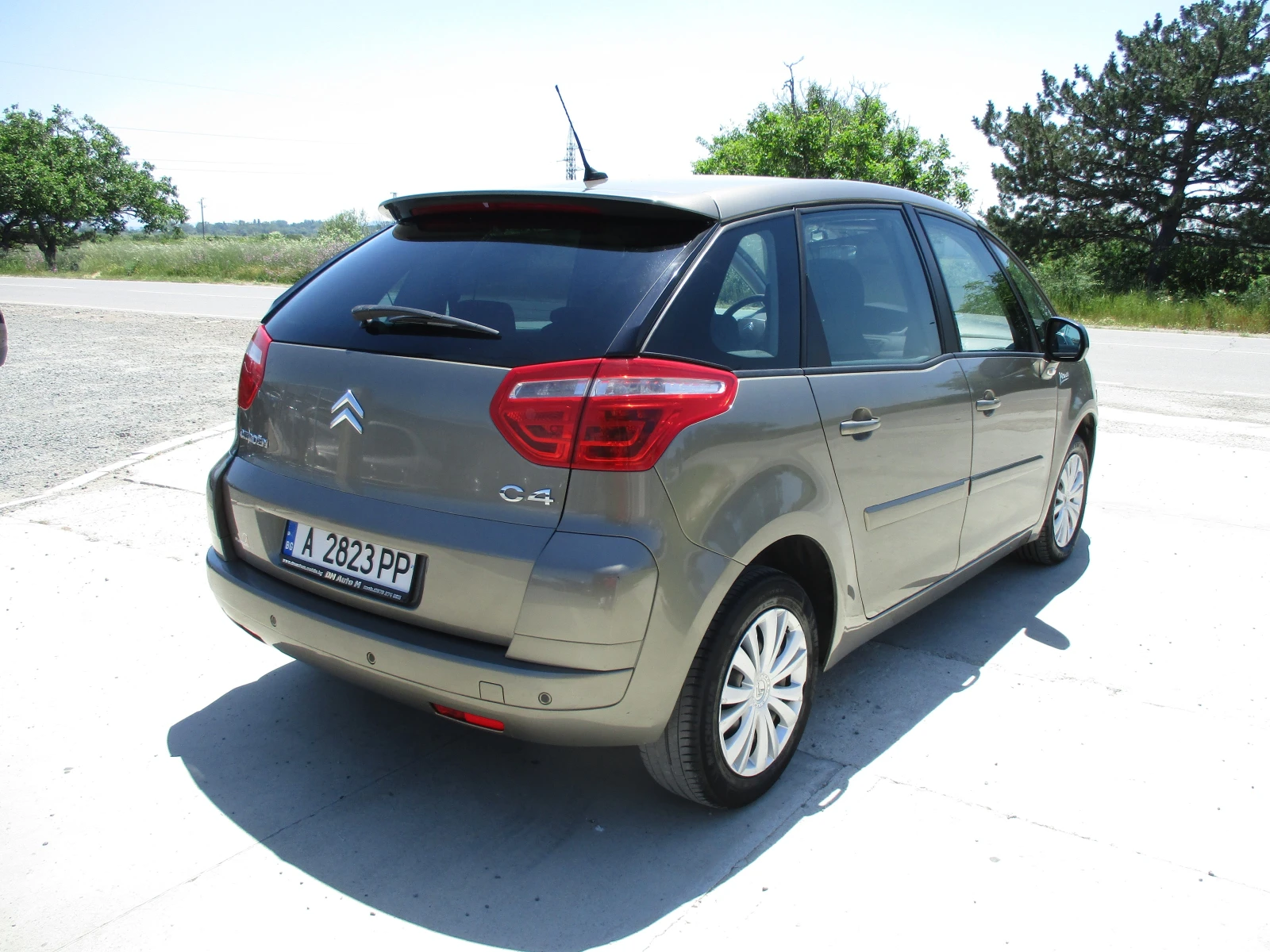 Citroen C4 Picasso 1.6/ДИЗЕЛ/109кс/КАТО НОВА/ - изображение 4