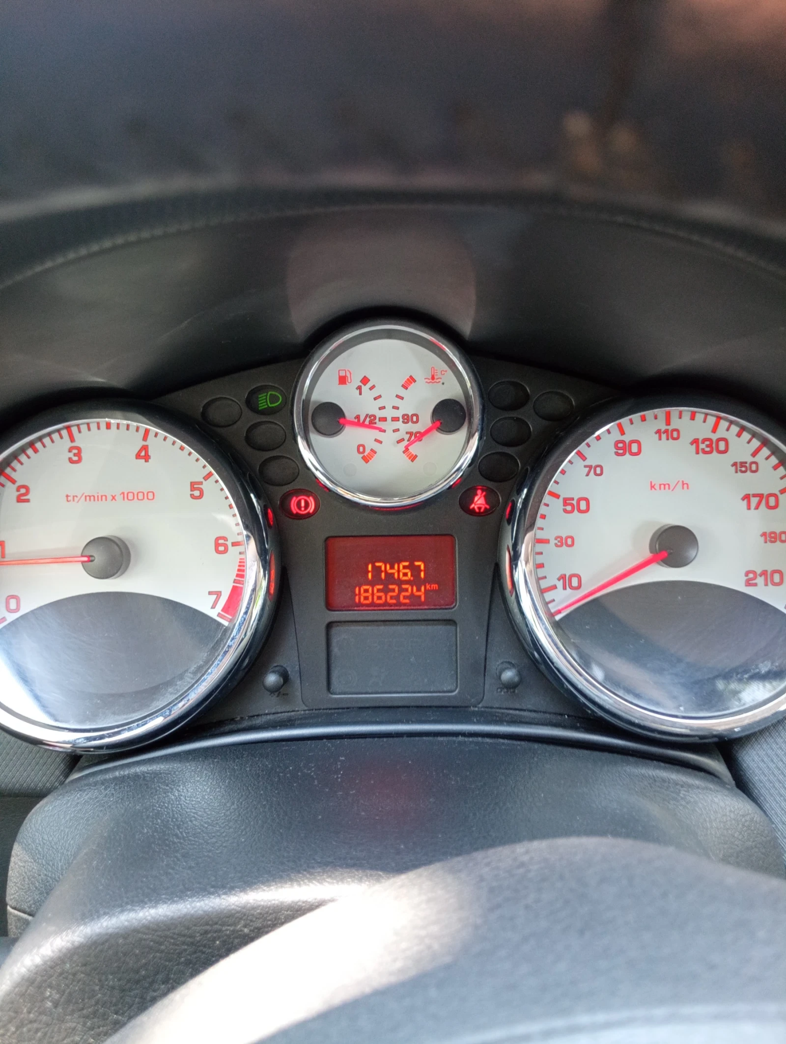 Peugeot 207  - изображение 2