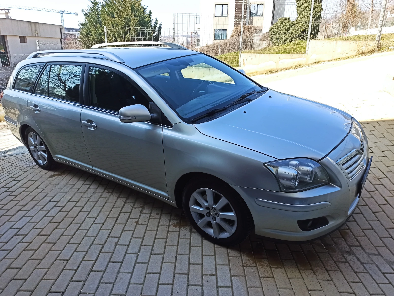 Toyota Avensis, снимка 3 - Автомобили и джипове - 53707084