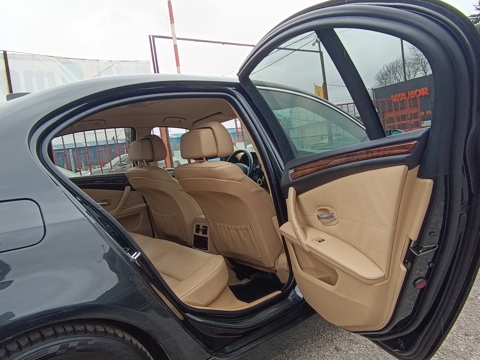 BMW 525 -218к.с.!!! ВСИЧКО ПЛАТЕНО !!!, снимка 12 - Автомобили и джипове - 53894676