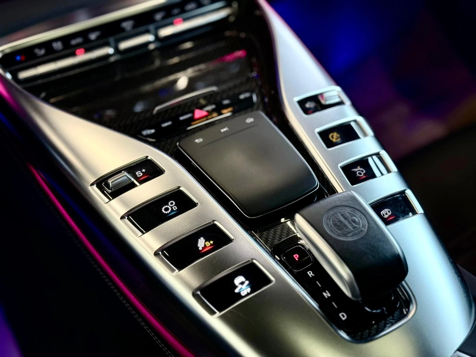 Mercedes-Benz GT 63s* AMG* 4M+ * Burm* Лизинг, снимка 13 - Автомобили и джипове - 53963450