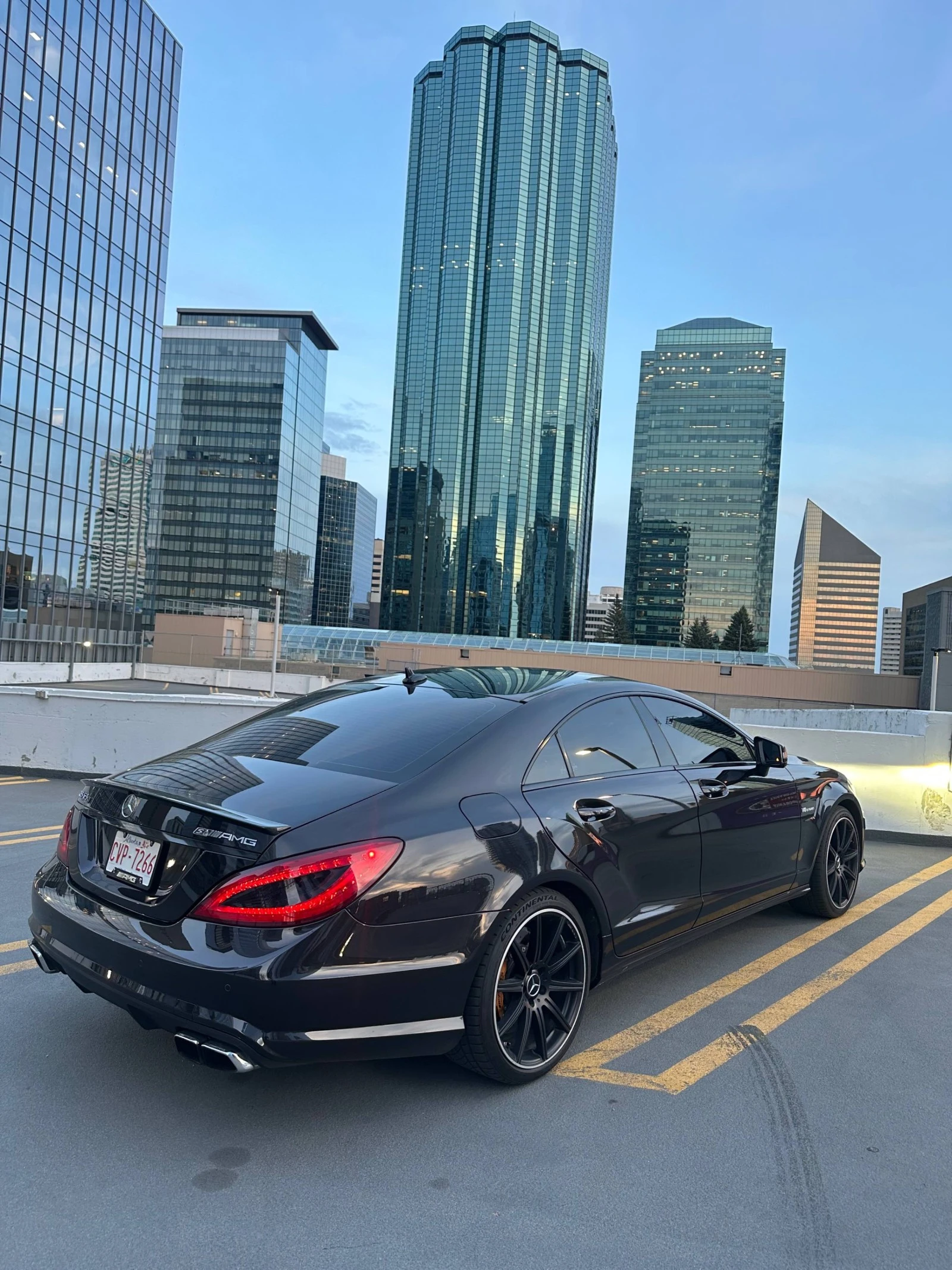 Mercedes-Benz CLS 63 AMG С РЕГИСТРАЦИЯ & АВТО КРЕДИТ, снимка 10 - Автомобили и джипове - 53990335