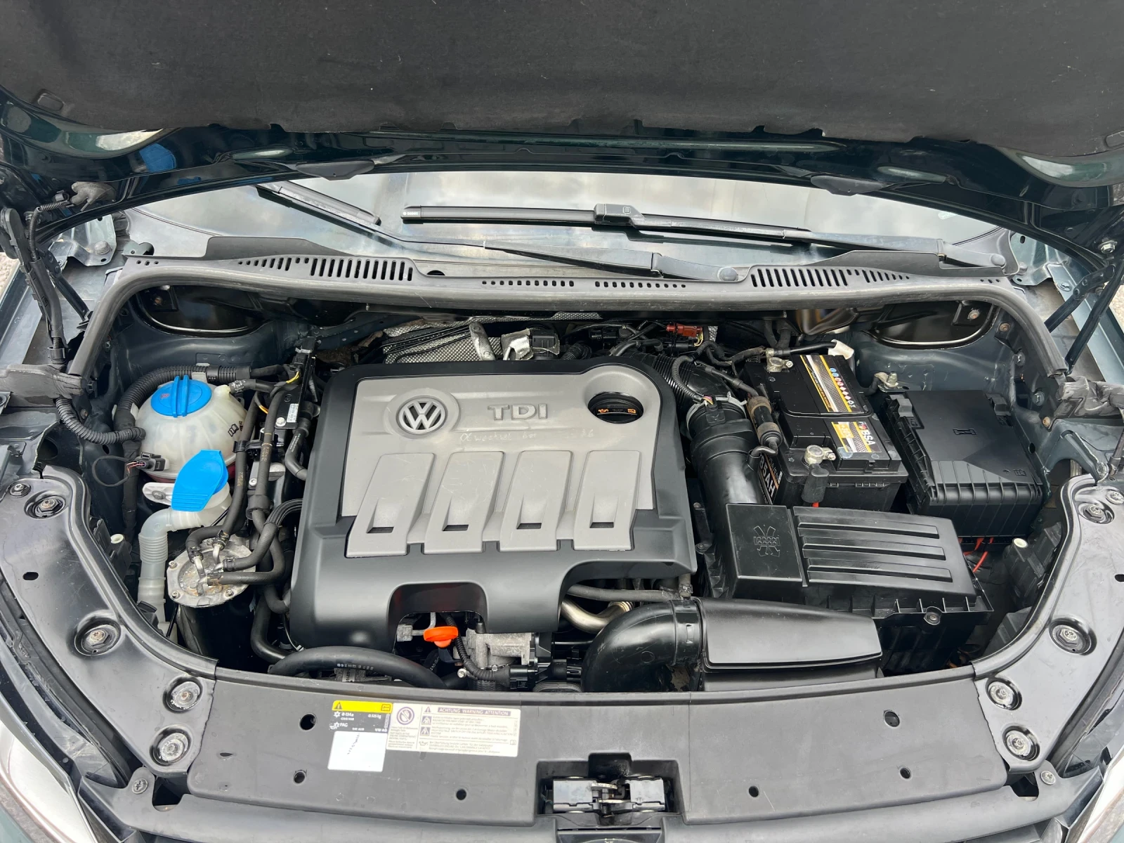 VW Touran 2000 TDi 140 kc, снимка 15 - Автомобили и джипове - 54058382