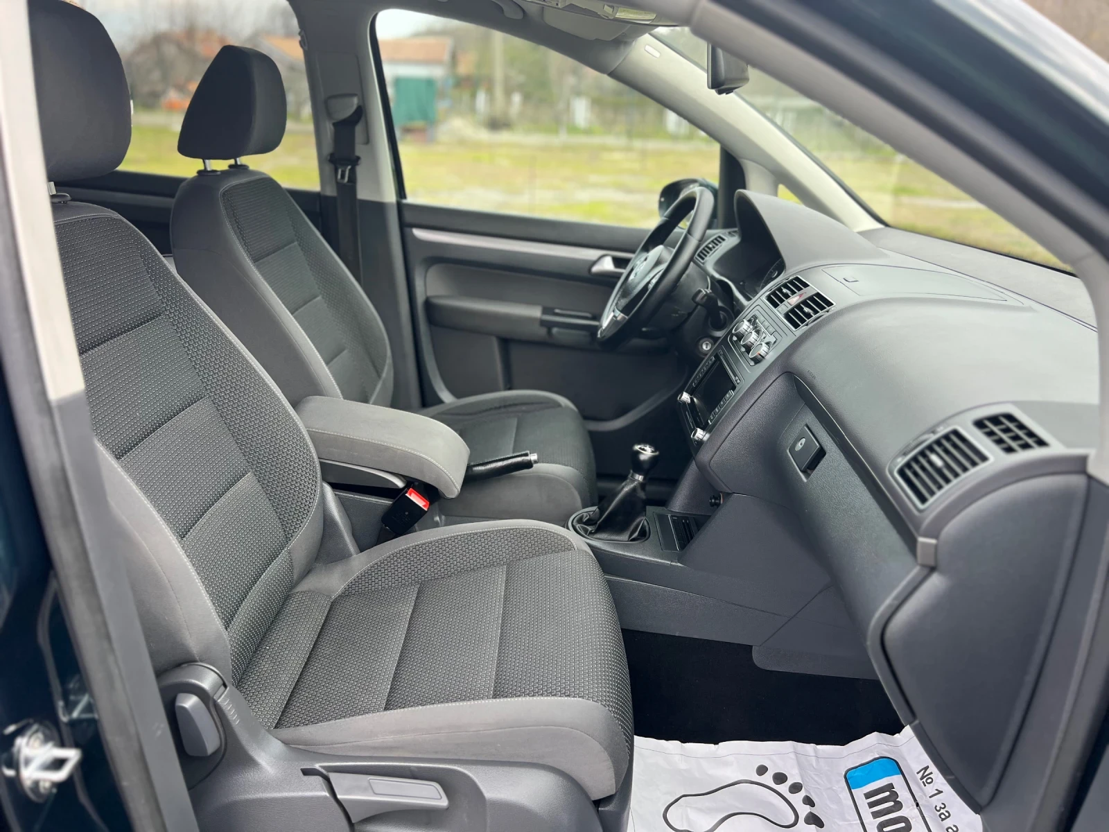 VW Touran 2000 TDi 140 kc, снимка 9 - Автомобили и джипове - 54058382