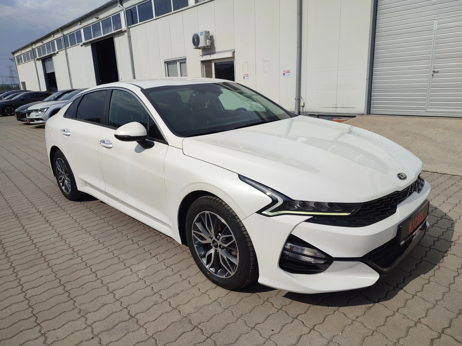 Kia K5 2.0 Lpi, снимка 4 - Автомобили и джипове - 55036519