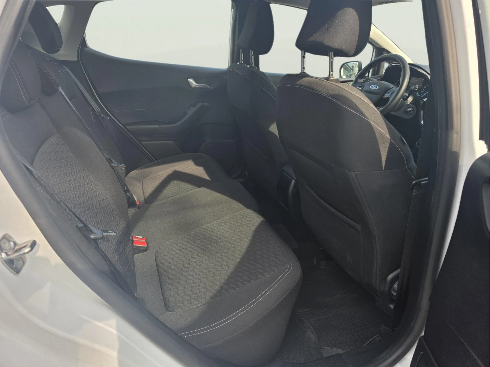 Ford Fiesta 1.0 EcoBoost, снимка 10 - Автомобили и джипове - 54335943