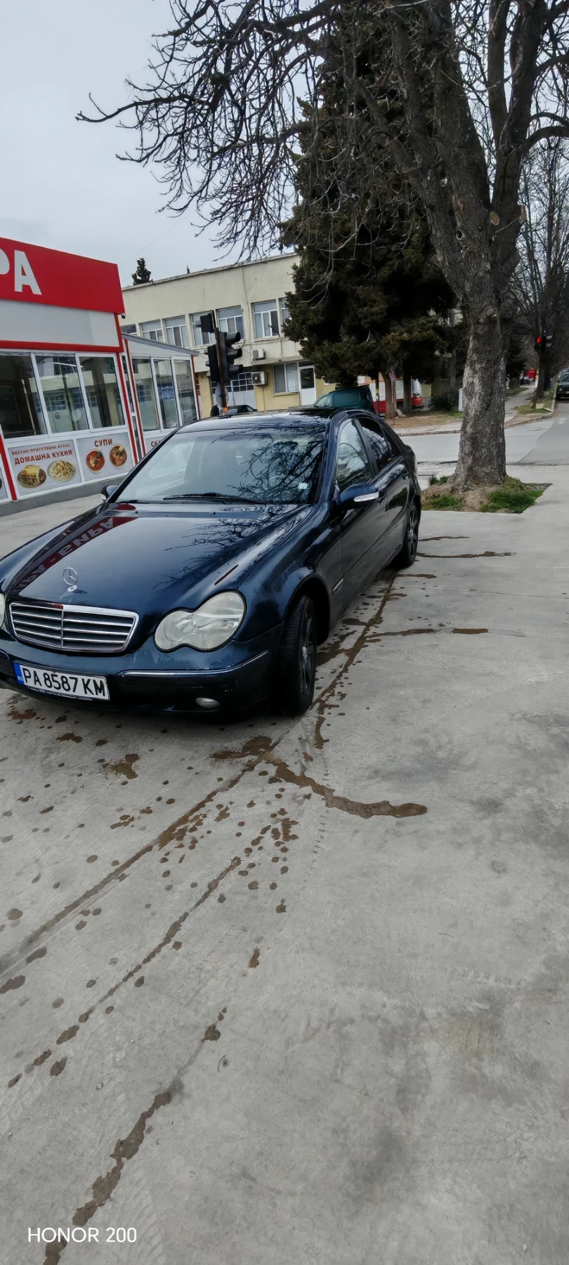 Mercedes-Benz C 180, снимка 3 - Автомобили и джипове - 54403885