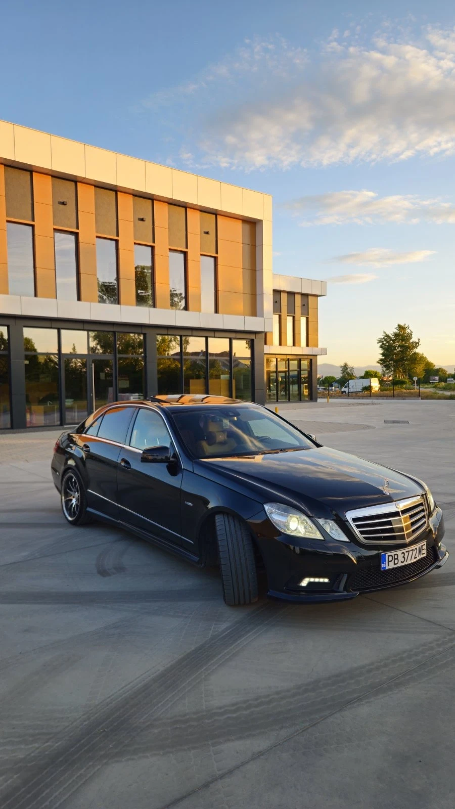 Mercedes-Benz E 350 350, снимка 16 - Автомобили и джипове - 54729050