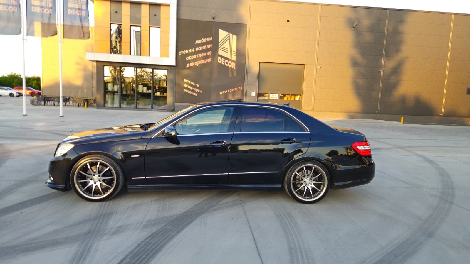 Mercedes-Benz E 350 350, снимка 11 - Автомобили и джипове - 54729050