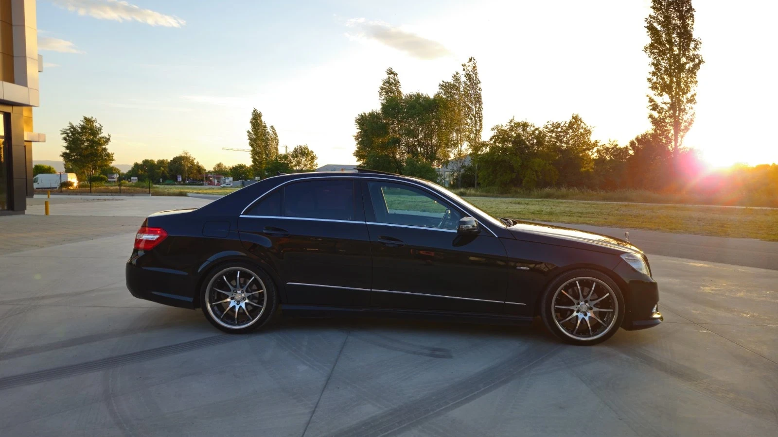 Mercedes-Benz E 350 350, снимка 10 - Автомобили и джипове - 54729050