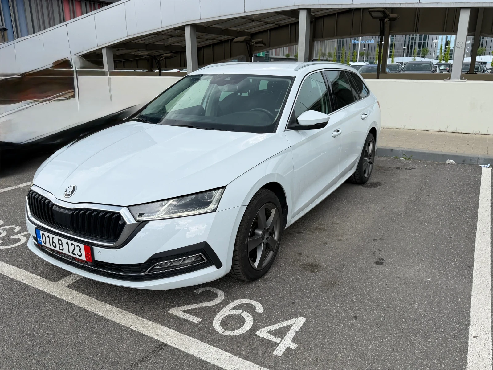 Skoda Octavia Style 2.0tdi 150hp Matrix, Камера, пълна история , снимка 3 - Автомобили и джипове - 54761768