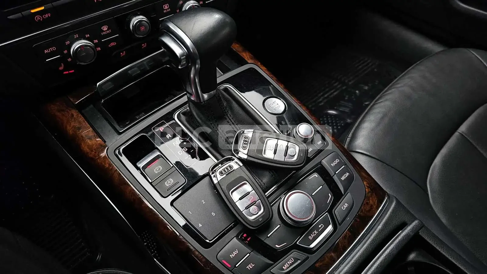 Audi A6 3.0 TSFI QUATTRO !DIST! !PREMIUM PLUS!, снимка 7 - Автомобили и джипове - 54879265