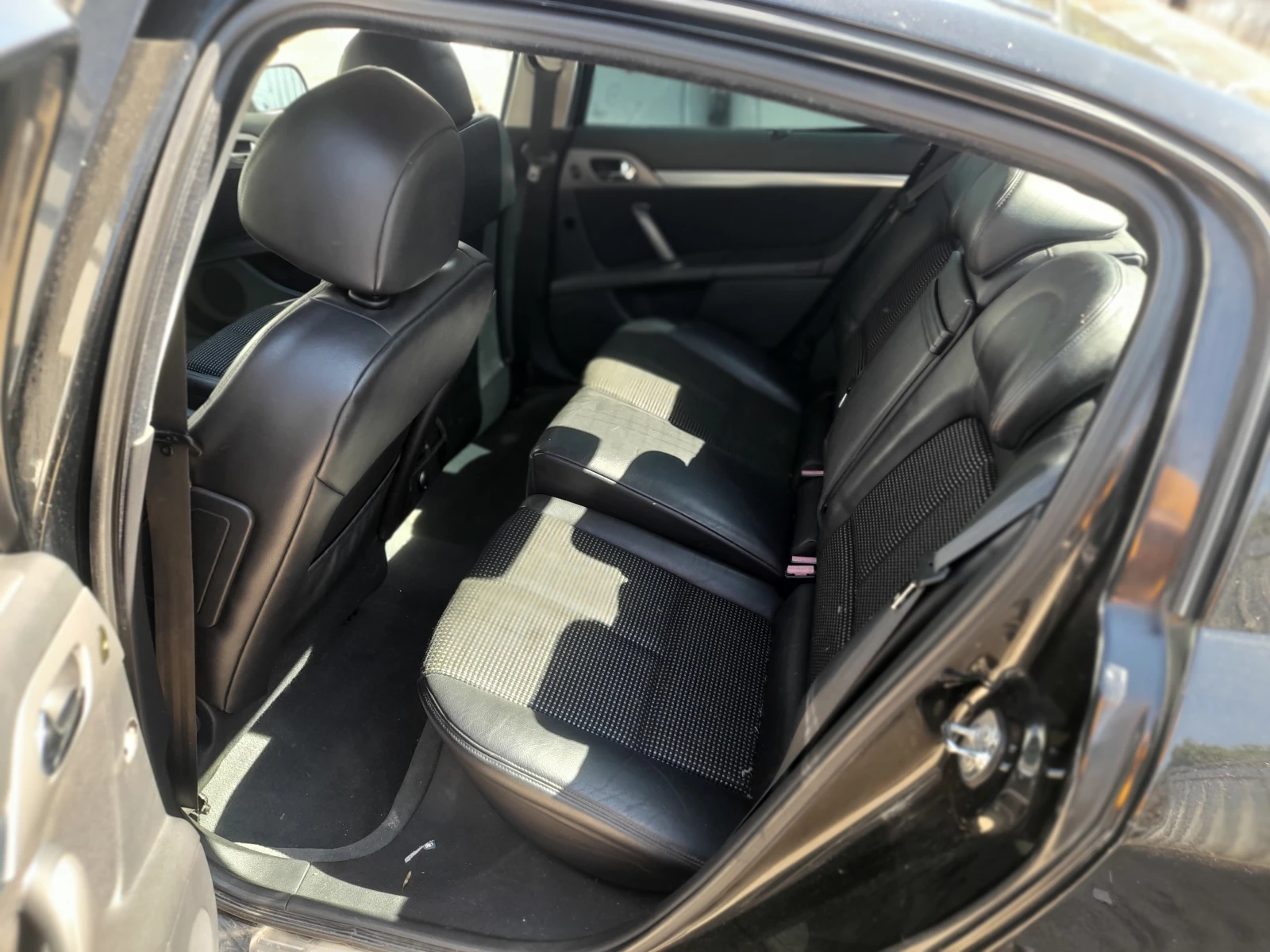 Peugeot 407 2.0 i RFJ, снимка 6 - Автомобили и джипове - 55010352