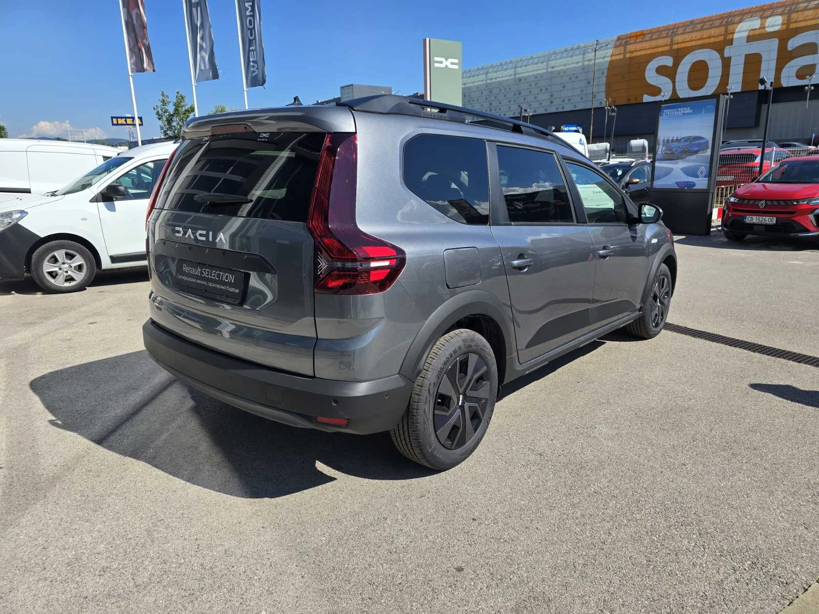 Dacia Jogger 1.6 Hybrid 140 EDC, снимка 5 - Автомобили и джипове - 55124639