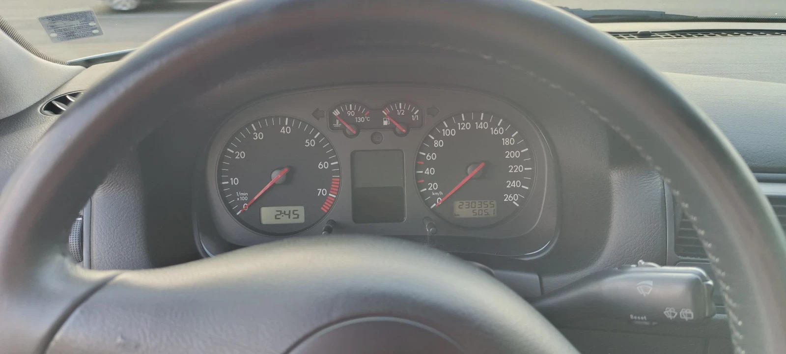 VW Golf 4  * 1.6* 16v, снимка 12 - Автомобили и джипове - 55335821
