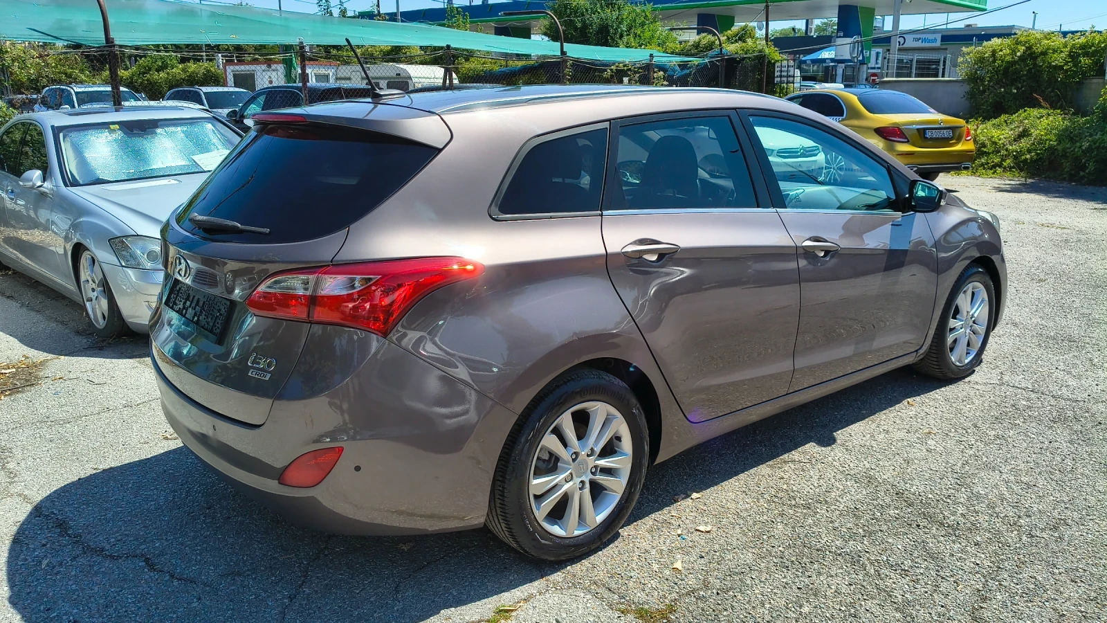 Hyundai I30 1.6 CRDi, снимка 6 - Автомобили и джипове - 55456530