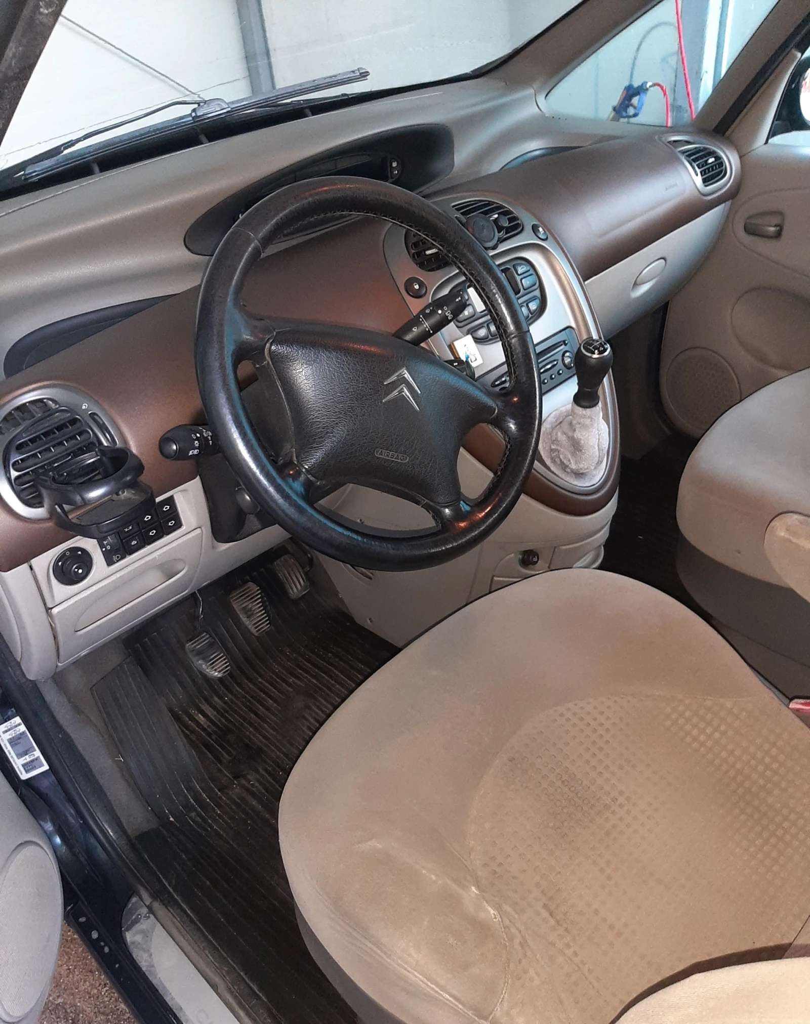 Citroen Xsara picasso 2.0HDI, снимка 7 - Автомобили и джипове - 55628229