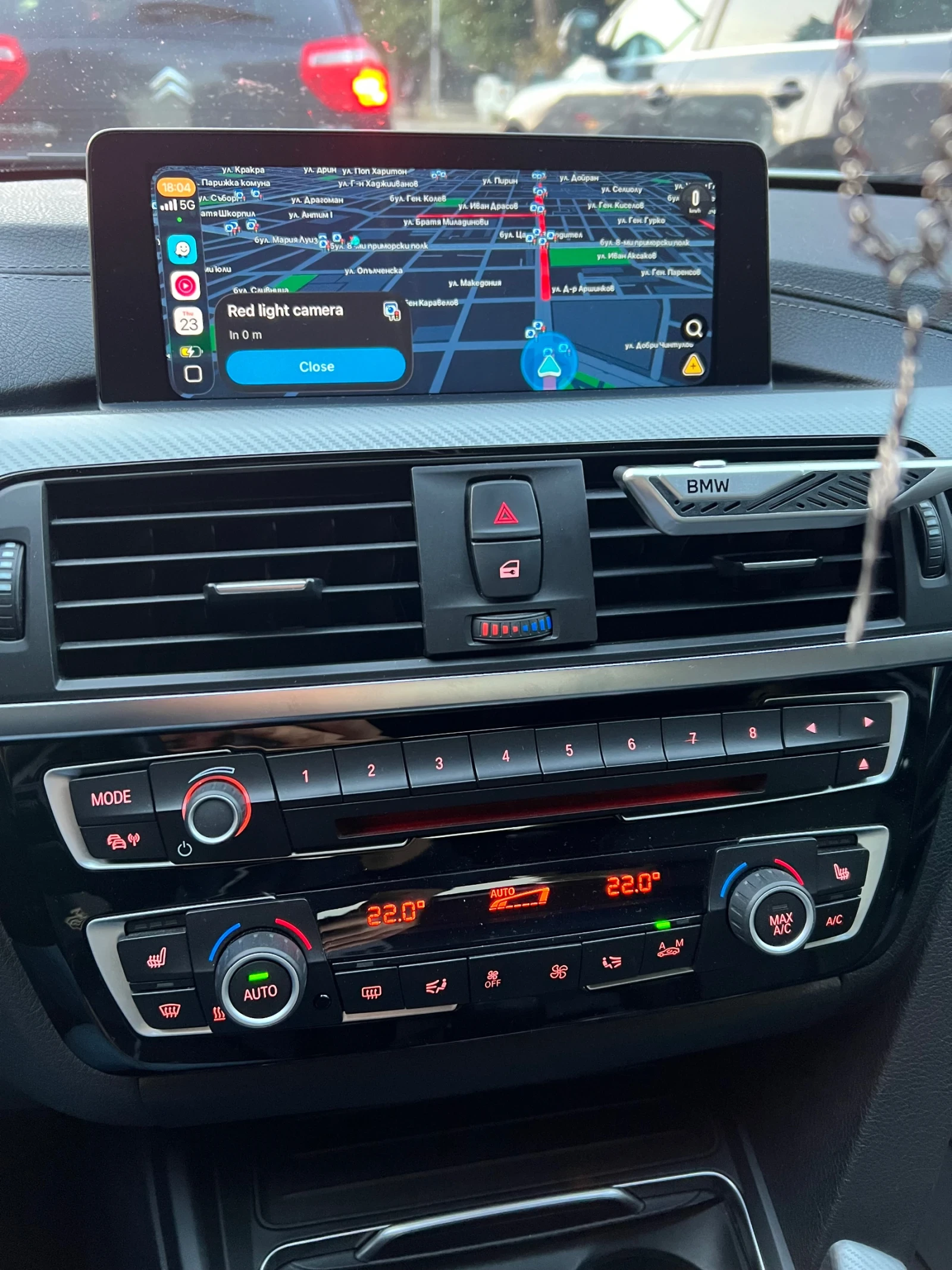 BMW 330 B48 xdrive, снимка 8 - Автомобили и джипове - 55781522